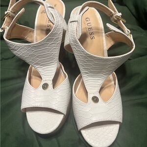 GUESS Textured White Sandals